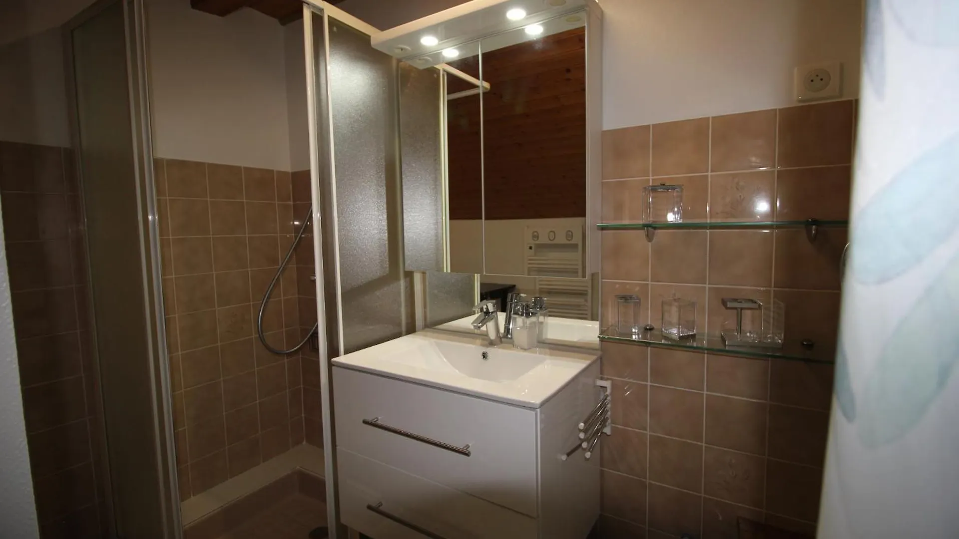 Chalet Les Aubarettes Le Bourg-d'Oisans Holiday home