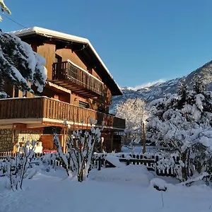 La Cachette Cyclists & Skiers Apartment